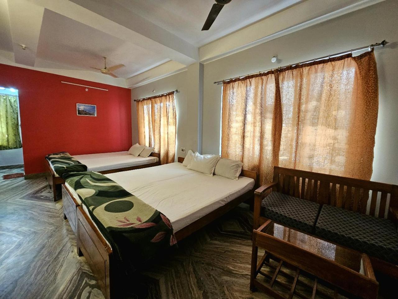 Hotel Vishal Sziliguri Kültér fotó