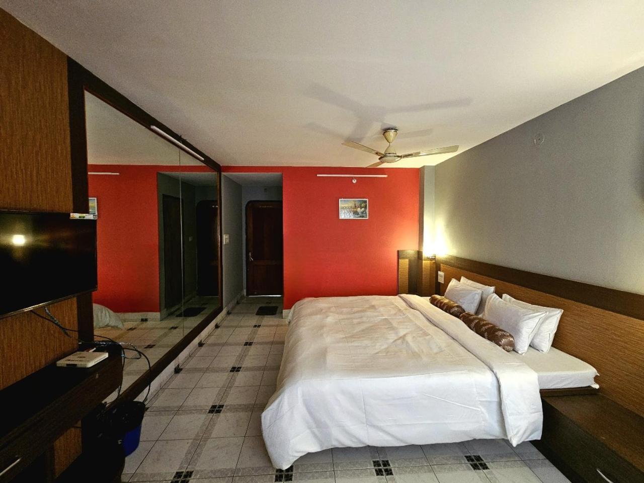 Hotel Vishal Sziliguri Kültér fotó