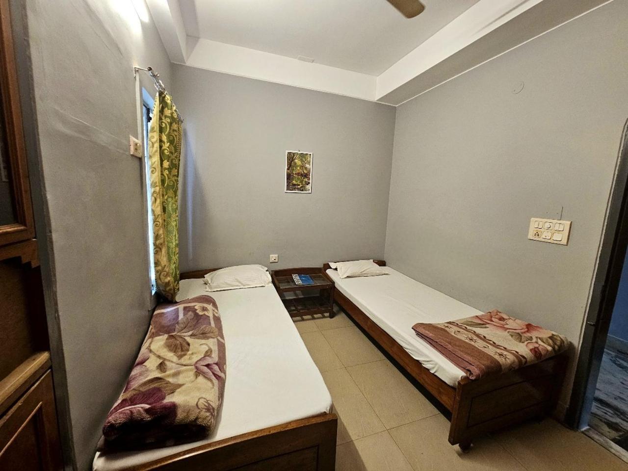 Hotel Vishal Sziliguri Kültér fotó