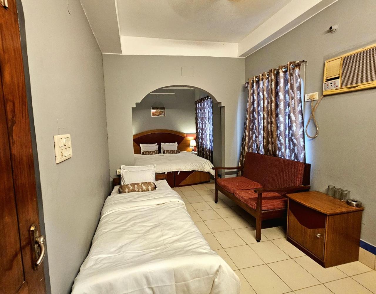 Hotel Vishal Sziliguri Kültér fotó