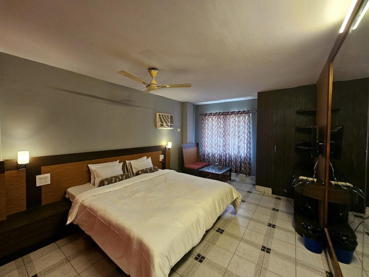 Hotel Vishal Sziliguri Kültér fotó