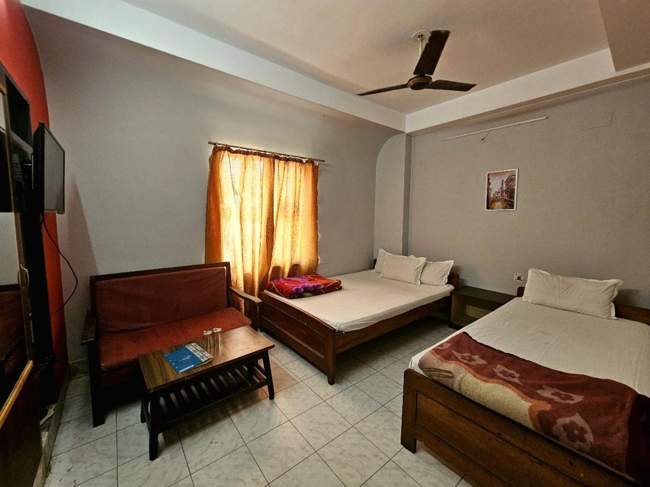 Hotel Vishal Sziliguri Kültér fotó